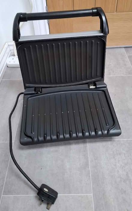 Photo of free George Foreman grill (Boughton Monchelsea ME17) #3