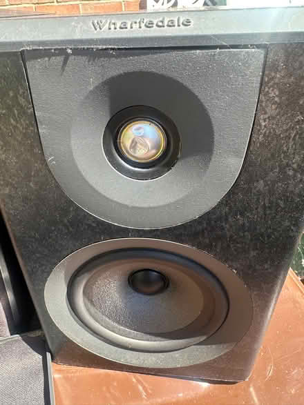Photo of free Wharfedale Diamond bookshelf hi-fi speakers (Cosham PO6) #2