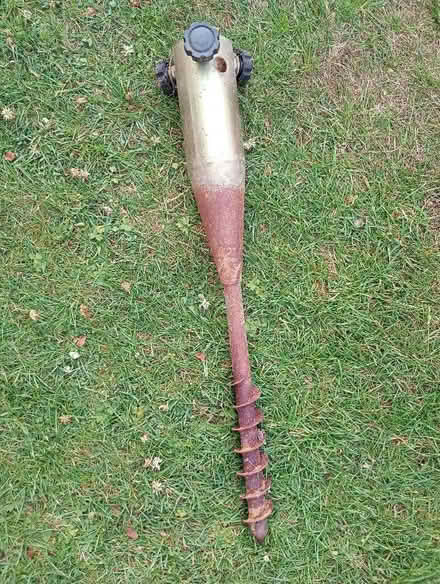 Photo of free Thing for parasol or washing line (Temple Cowley OX4) #1