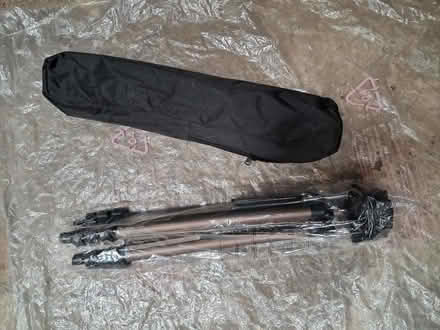 Photo of free Tripod for camera/camcorder (Dunton Green TN13) #1