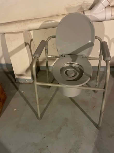 Photo of free Commode (Near Front and McKean Streets) #1