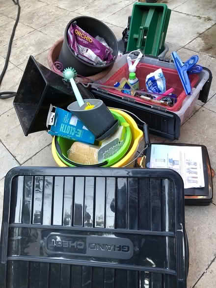 Photo of free Random garden/household bits (Billericay) #2