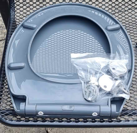 Photo of free Toilet Seat (Ecclesfield S5) #2