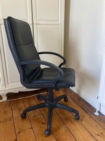 Photo of free Black office chair (Irishtown, Dublin 4) #1