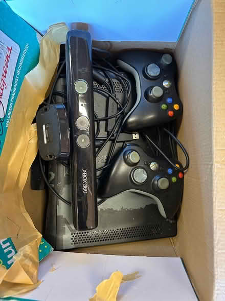 Photo of free Xbox 360 (Fairfax) #1