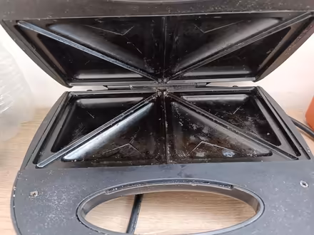 Photo of free Toaster (S266NA) #2