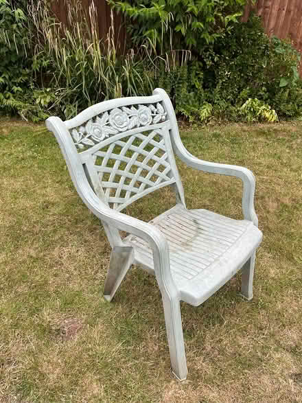 Photo of free Plastic garden chair (Hucknall NG15) #1