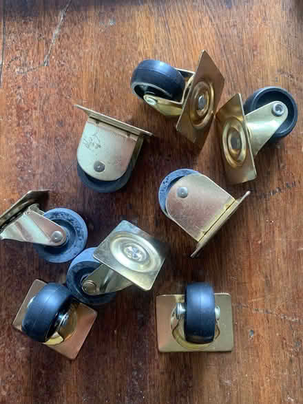 Photo of free Valve and castors (OX2 North Oxford) #2