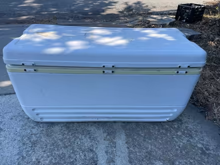 Photo of free extra large cooler (El Camino/shoreline/Miramonte) #2