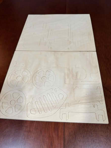 Photo of free Wooden train 3D puzzle (Swarthmore) #4