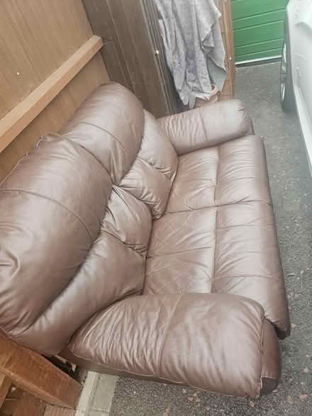 Photo of free Sofa (IP33 3) #1