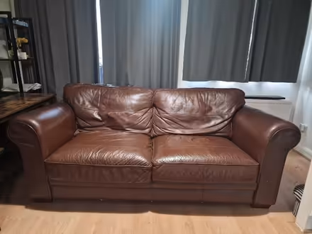 Photo of free 4 Seater Settee Leather (DA1) #1