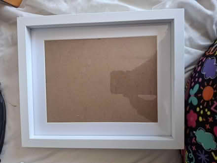 Photo of free White photo frame with mount (Seaside BN22) #1