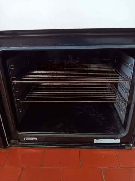 Photo of free Freestanding oven/hob (Pant SY10) #3
