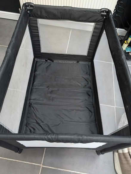 Photo of free Travel cot (WN6 shevington) #1