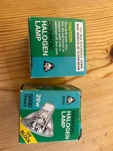Photo of free 2 light bulbs (Hove Green BN3) #1