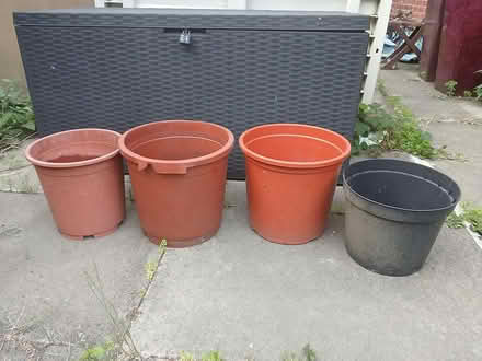 Photo of free 4 Large Plastic Pots (Turnpike Lane N15) #1