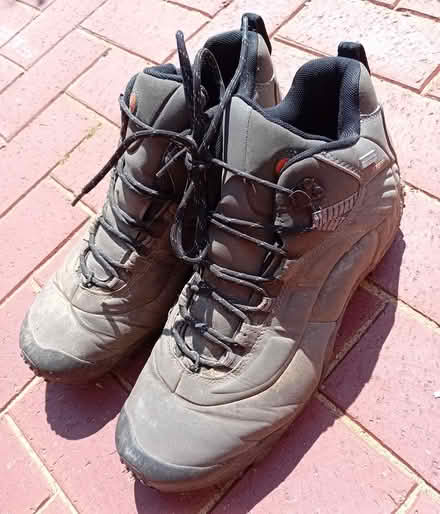 Photo of free Walking Boots - 11 (Kingston Hill ST16) #4