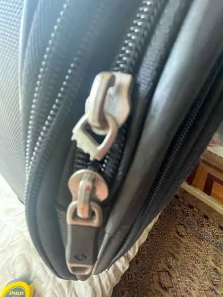 Photo of free Samsonite Luggage w/broken wheel (Arlington Forest) #3