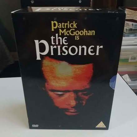 Photo of free boxset (Moor Allerton LS17) #1