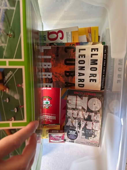 Photo of free Box of games / books / dvds (Cm34rt) #2