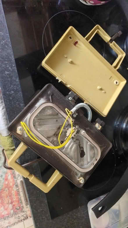 Photo of free Cheese toasty maker - needs repairing (Bellingham SE6) #3