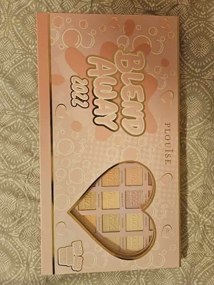 Photo of free PLouise eyeshadow pallete (Turnpike Lane) #1