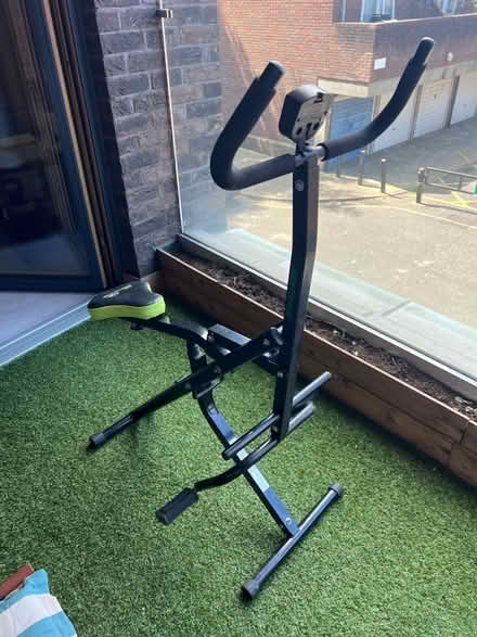 Photo of free abs booster (Battersea SW11) #1