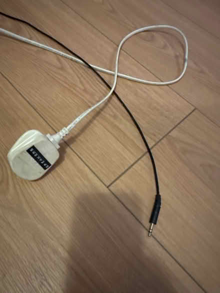 Photo of free PC speakers (HA3 5JX) #2
