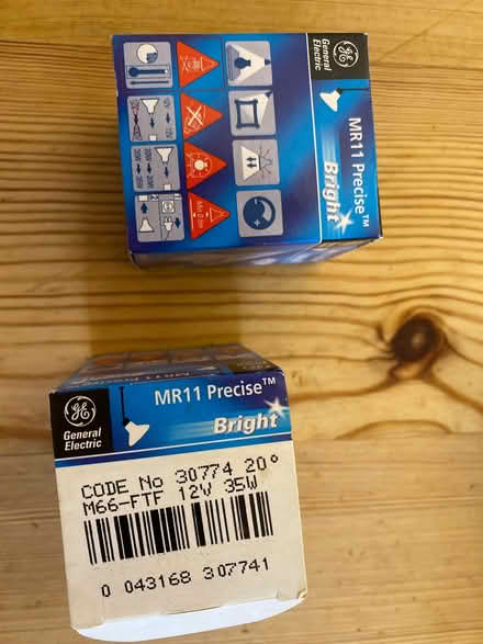 Photo of free 6 x light bulbs (Hove Green BN3) #2