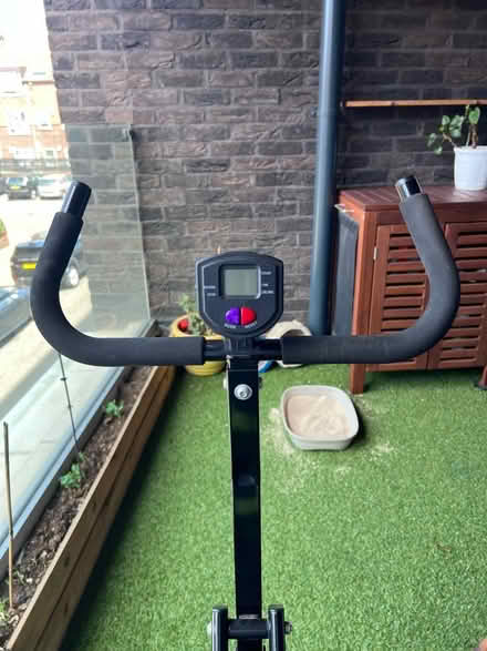 Photo of free abs booster (Battersea SW11) #3