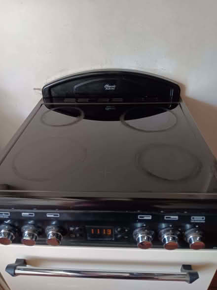 Photo of free Freestanding oven/hob (Pant SY10) #2