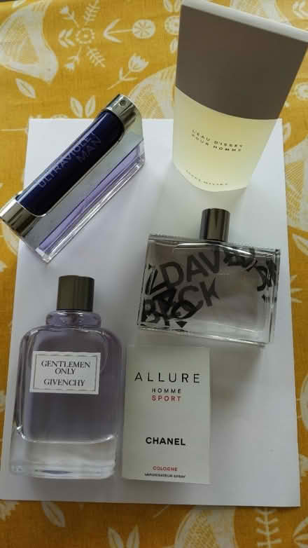 Photo of free Men perfumes (Danderhall EH22) #1