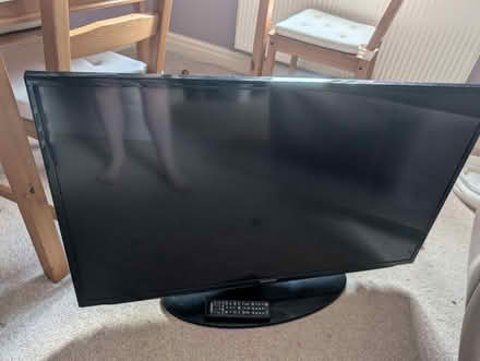 Photo of free Samsung 40" TV (Hornby LA2) #1