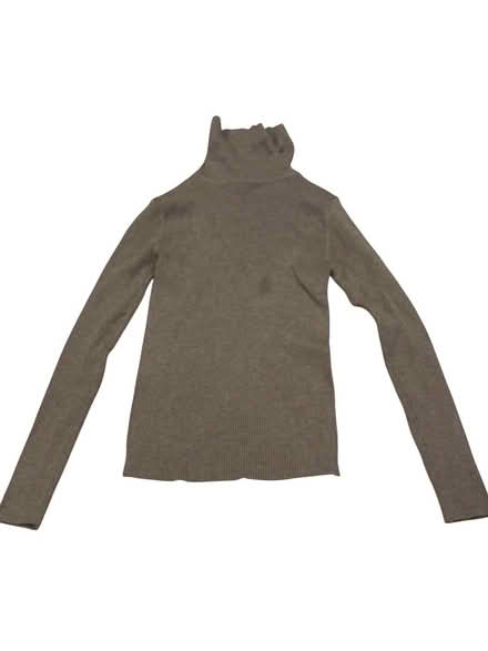 Photo of free Active USA Woman’s Top (Brooklyn Storage) #1