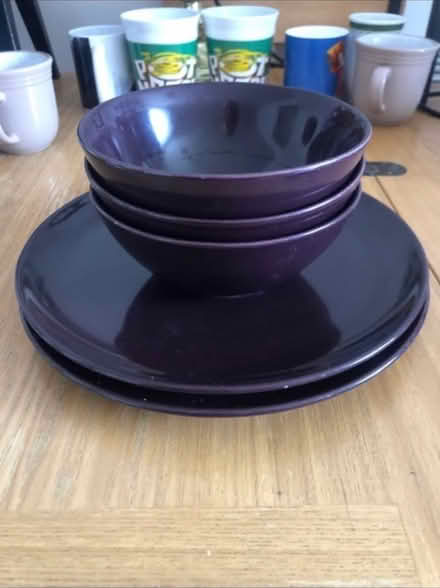 Photo of free Plates & Bowls (Cheshunt En8) #1