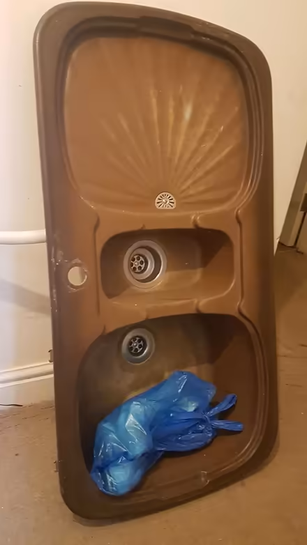 Photo of free Washing Up Kitchen zinc basin (Barnsley Town Centre S70) #1