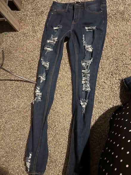 Photo of free Sizes 3-5 skinny jeans (Odenton) #1