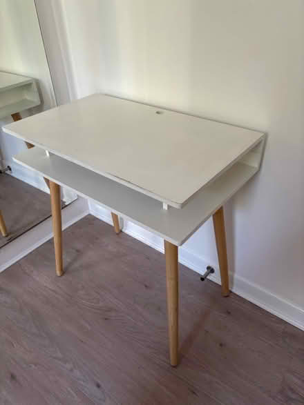 Photo of free Habitat Cato White Desk (London Bridge) #2