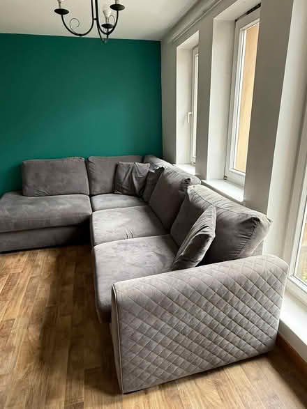 Photo of free Large corner sofa (Bellevue EH1) #1