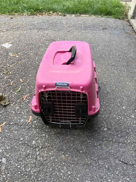 Photo of free Cat carrier (Near Erin Mills Town Centre) #1