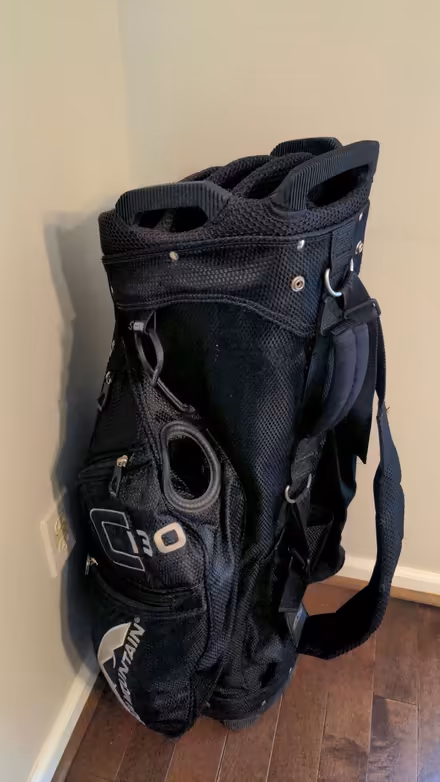 Photo of free Golf bag (Greenwood Rd, Winchester) #2