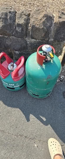 Photo of free Two gas bottles (Arnold NG5) #1