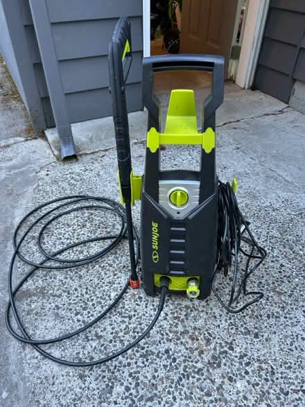Photo of free Pressure washer (Lake Forest Park) #1