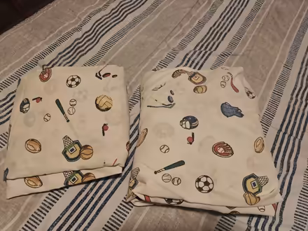 Photo of free Two (2) Twin Fitted Sheets (North Miami Beach, 33162) #1