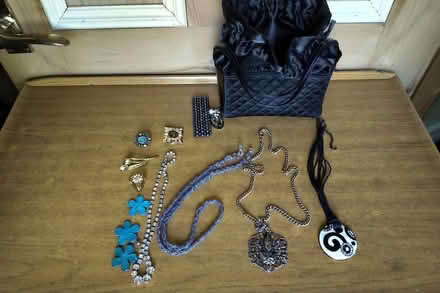 Photo of free Costume jewellery with bag (Belper DE56) #1