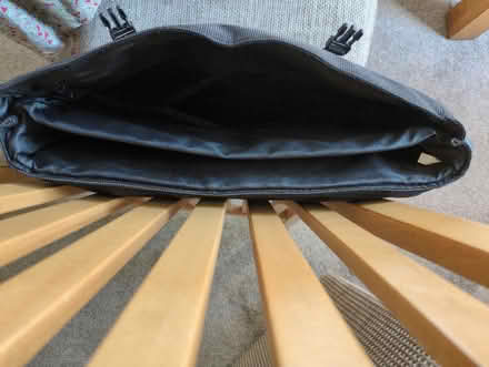 Photo of free Padded Laptop Bag with Carry Strap (Shawlands G41) #2