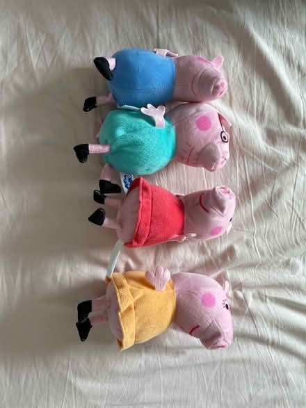 Photo of free Peppa familly (Sw183jr) #1