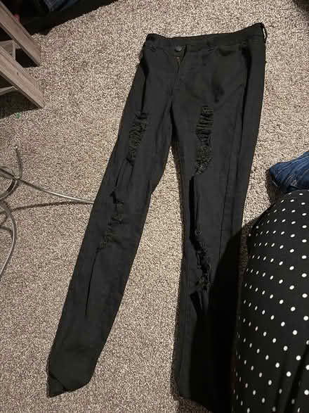 Photo of free Sizes 3-5 skinny jeans (Odenton) #3