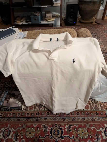 Photo of free men's golf shirt (Lakeview, close to Bayshore) #1